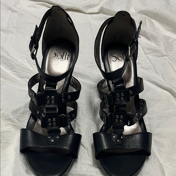 Sofft Women's Black Strappy Sandals - Picture 1 of 7